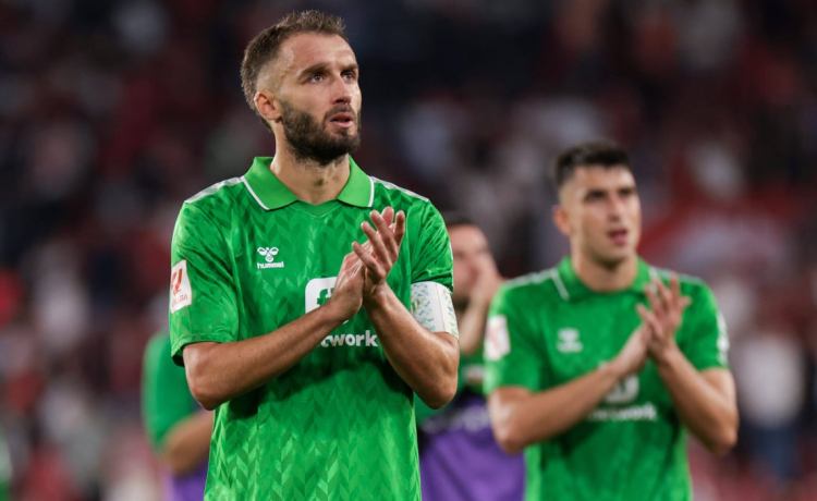El Betis ata a Pezzella El Betis ata a Pezzella
