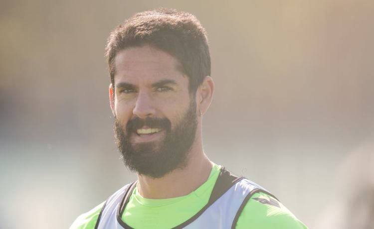 Isco, «totalmente enamorado», lo tiene claro: si le dan a elegir… Isco, «totalmente enamorado», lo tiene claro: si le dan a elegir…