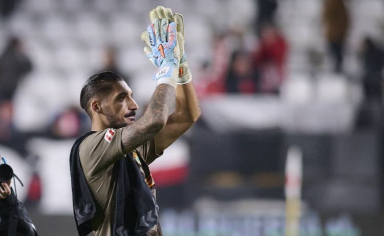 Álvaro Valles, sobre el partido de Vallecas: «El equipo atrás ha estado espectacular» Álvaro Valles, sobre el partido de Vallecas: «El equipo atrás ha estado espectacular»