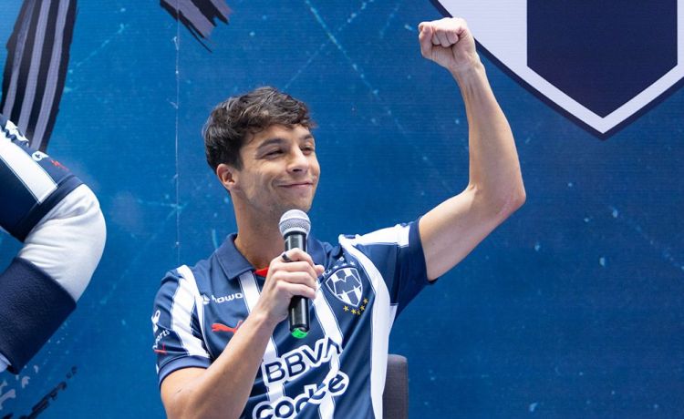 La ayuda de Canales en el fichaje de Oliver Torres: «Estaba convencido» La ayuda de Canales en el fichaje de Oliver Torres: «Estaba convencido»