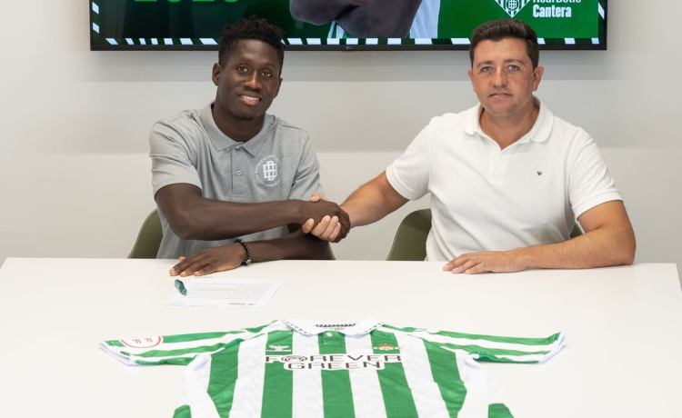 El Betis hace oficial su último fichaje: las cifras de la operación El Betis hace oficial su último fichaje: las cifras de la operación