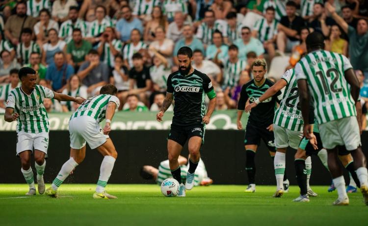 Córdoba 3-4 Betis: La pegada e Isco ilusionan en el estreno de Riquelme y el regreso de Pau López y Álvaro Valles Córdoba 3-4 Betis: La pegada e Isco ilusionan en el estreno de Riquelme y el regreso de Pau López y Álvaro Valles