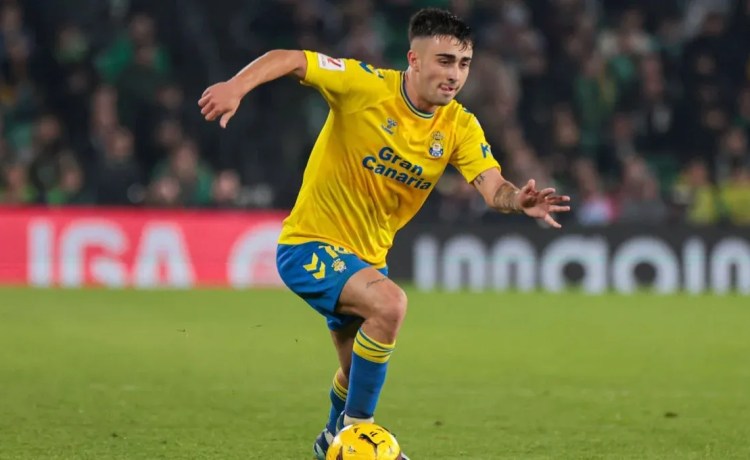 El guiño de Moleiro al Betis y el precio que podría sacarlo de Las Palmas El guiño de Moleiro al Betis y el precio que podría sacarlo de Las Palmas