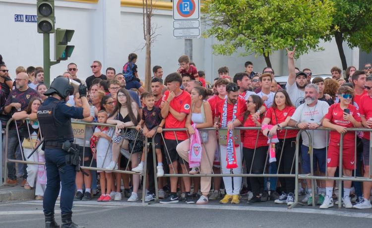 Sanción al Sevilla y aviso a navegantes para el derbi Sanción al Sevilla y aviso a navegantes para el derbi