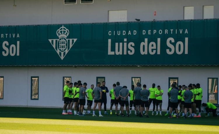 La planificación de la 25/26, en marcha: los puestos por reforzar y una advertencia a United, Atlético o Nápoles La planificación de la 25/26, en marcha: los puestos por reforzar y una advertencia a United, Atlético o Nápoles