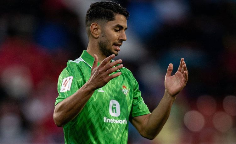 Ayoze planta al Betis y comunica su decisión definitiva Ayoze planta al Betis y comunica su decisión definitiva