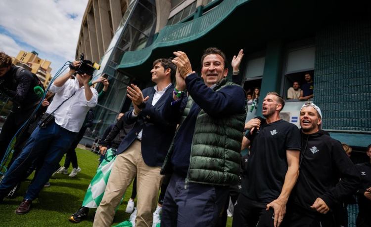 Haro desvela el colofón buscado, entre mensajes a la afición y al vestuario del Betis Haro desvela el colofón buscado, entre mensajes a la afición y al vestuario del Betis