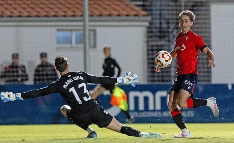 Sevilla y Betis se apuntan a la redención de Noel López Sevilla y Betis se apuntan a la redención de Noel López