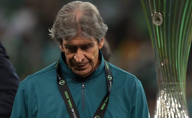 Duras críticas a Pellegrini tras el Betis – Chelsea: «Se ha quitado el muerto de encima» Duras críticas a Pellegrini tras el Betis – Chelsea: «Se ha quitado el muerto de encima»