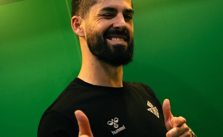 Isco Alarcón tiene algo que comunicar a la afición del Betis Isco Alarcón tiene algo que comunicar a la afición del Betis