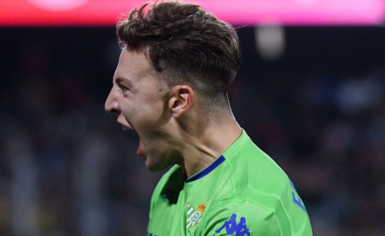 La Justicia rechaza el recurso del Betis por el despido de Francis y le condena a pagar La Justicia rechaza el recurso del Betis por el despido de Francis y le condena a pagar