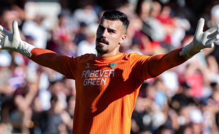 Fichaje inminente: «El Betis es un gran club y quiero que suceda» Fichaje inminente: «El Betis es un gran club y quiero que suceda»