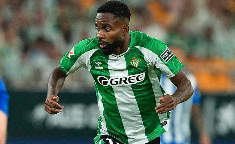 Cambio repentino con Bakambu en el Betis Cambio repentino con Bakambu en el Betis