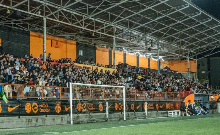 El Torrent confirma al fin en qué estadio recibirá al Betis e informa sobre las entradas El Torrent confirma al fin en qué estadio recibirá al Betis e informa sobre las entradas