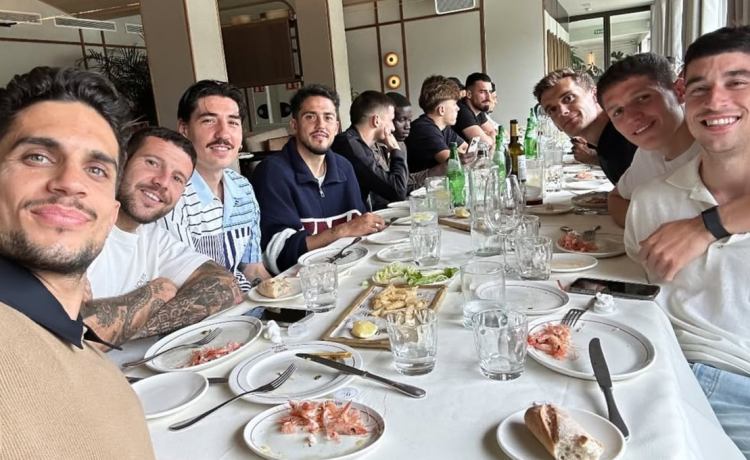 Pellegrini invita a la plantilla a un almuerzo para celebrar El Gran Derbi Pellegrini invita a la plantilla a un almuerzo para celebrar El Gran Derbi