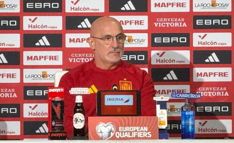 De la Fuente da esperanzas a Isco para el Mundial: «Él y otros tendrán esa oportunidad» De la Fuente da esperanzas a Isco para el Mundial: «Él y otros tendrán esa oportunidad»