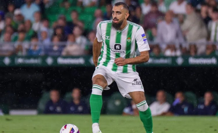Un nuevo club europeo entra en la puja por Borja Iglesias Un nuevo club europeo entra en la puja por Borja Iglesias