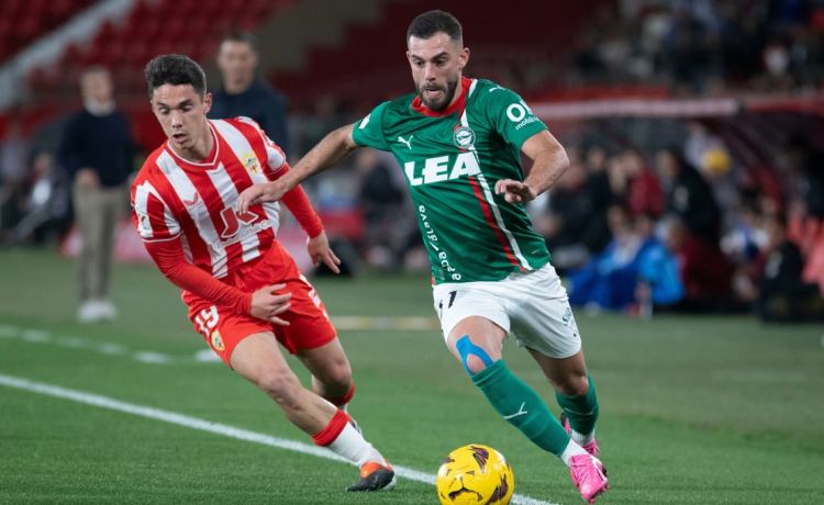 Los mensajes del Alavés tras el no fichaje de Luis Rioja por el Betis Los mensajes del Alavés tras el no fichaje de Luis Rioja por el Betis