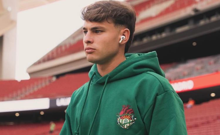 Ángel Ortiz confirma su nuevo estatus en el Betis Ángel Ortiz confirma su nuevo estatus en el Betis