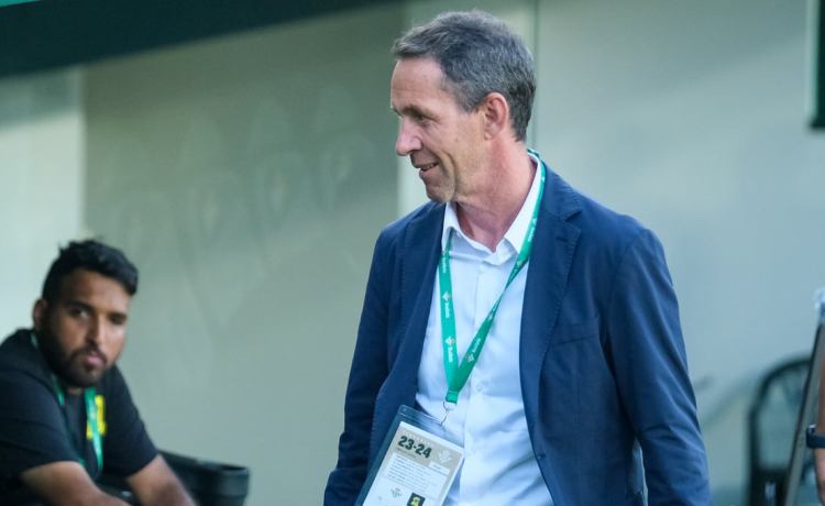 Planes, «muy amigo de García Pimienta», saca pecho por Chadi Riad y Ez Abde: «No hay valentía» Planes, «muy amigo de García Pimienta», saca pecho por Chadi Riad y Ez Abde: «No hay valentía»