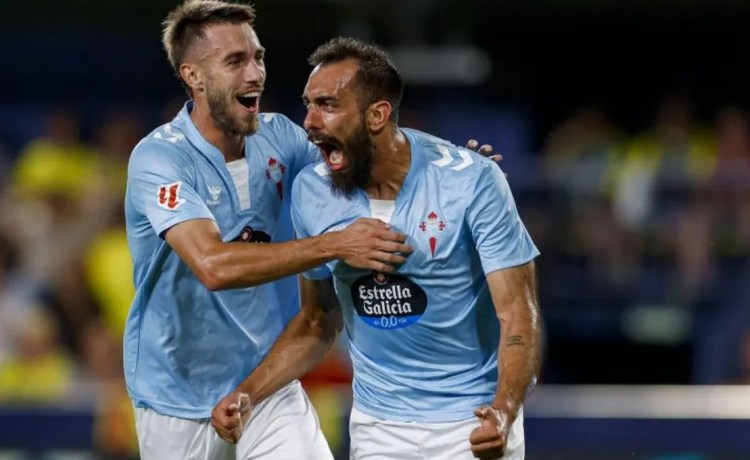 Borja Iglesias, alto y claro para desmentir al Betis Borja Iglesias, alto y claro para desmentir al Betis