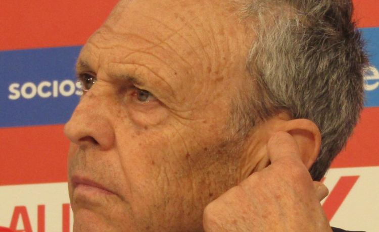 ‘Dardo’ de Caparrós al Betis: «Nosotros sabemos lo que es» ‘Dardo’ de Caparrós al Betis: «Nosotros sabemos lo que es»