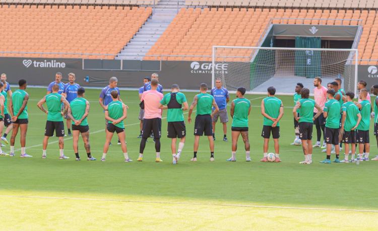 El calendario de los internacionales del Betis: muchos motivos para cruzar los dedos El calendario de los internacionales del Betis: muchos motivos para cruzar los dedos