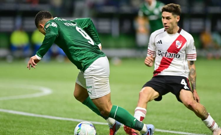 El ‘pique’ del enrachado Vitor Roque con Montiel: «¿Tú cómo te llamas?» El ‘pique’ del enrachado Vitor Roque con Montiel: «¿Tú cómo te llamas?»