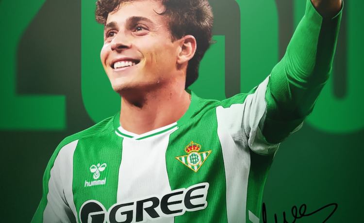 La promesa de Riquelme en sus primeras palabras tras el fichaje por el Betis La promesa de Riquelme en sus primeras palabras tras el fichaje por el Betis