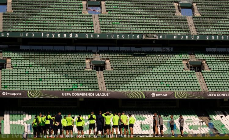El Betis se juega el presupuesto en 20 días El Betis se juega el presupuesto en 20 días
