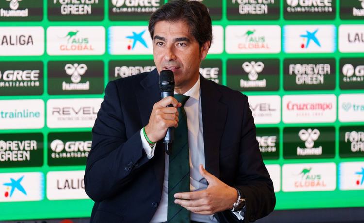 Ángel Haro confima dos fichajes y dos ventas millonarios del Betis y habla de Ceballos Ángel Haro confima dos fichajes y dos ventas millonarios del Betis y habla de Ceballos