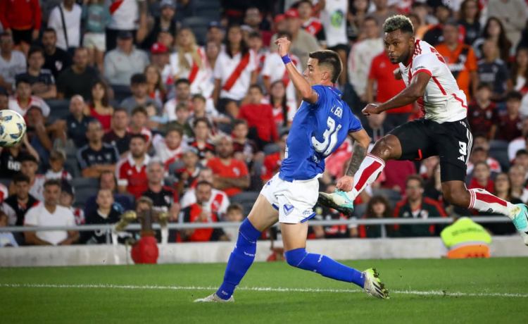 El Betis examinará con lupa una lesión crónica de Valentín Gómez El Betis examinará con lupa una lesión crónica de Valentín Gómez