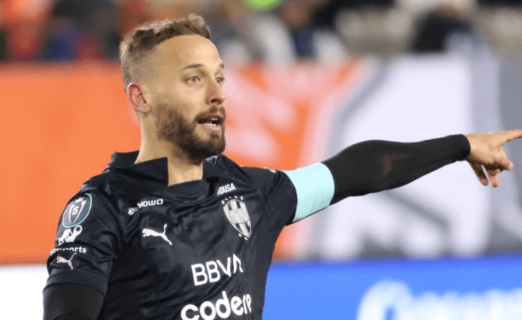 Sergio Canales explica lo del Racing de Santander Sergio Canales explica lo del Racing de Santander