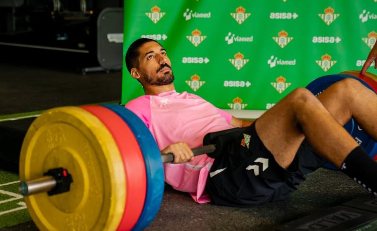 Vuelve a la carga: «El Betis se la jugó a Álvaro Valles» Vuelve a la carga: «El Betis se la jugó a Álvaro Valles»