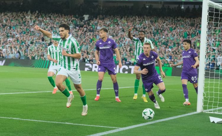 Abde admite que en el 1-0 se asustó un poco, pero «sabía que había botado dentro» Abde admite que en el 1-0 se asustó un poco, pero «sabía que había botado dentro»