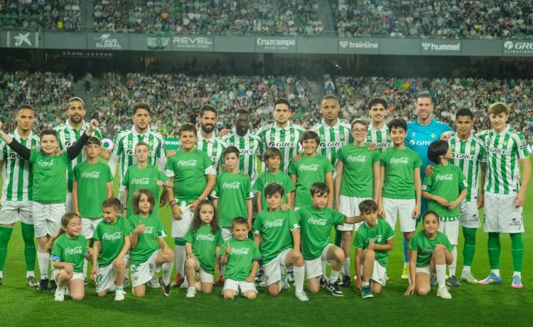 El Betis sueña con la Champions de la mano de Coca-Cola El Betis sueña con la Champions de la mano de Coca-Cola