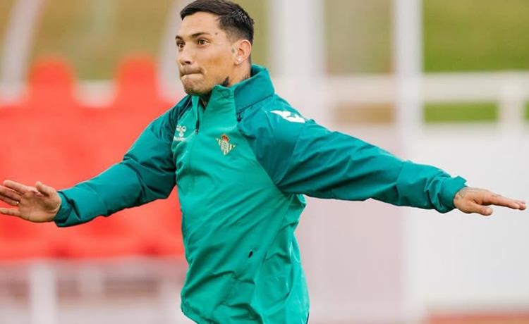 Empujón determinante para la salida de Chimy Ávila del Betis Empujón determinante para la salida de Chimy Ávila del Betis