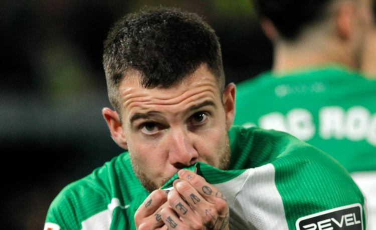 Aitor Ruibal, ‘el multiusos de Pellegrini’: «Compitiendo como un equipazo, le podemos ganar a cualquiera» Aitor Ruibal, ‘el multiusos de Pellegrini’: «Compitiendo como un equipazo, le podemos ganar a cualquiera»