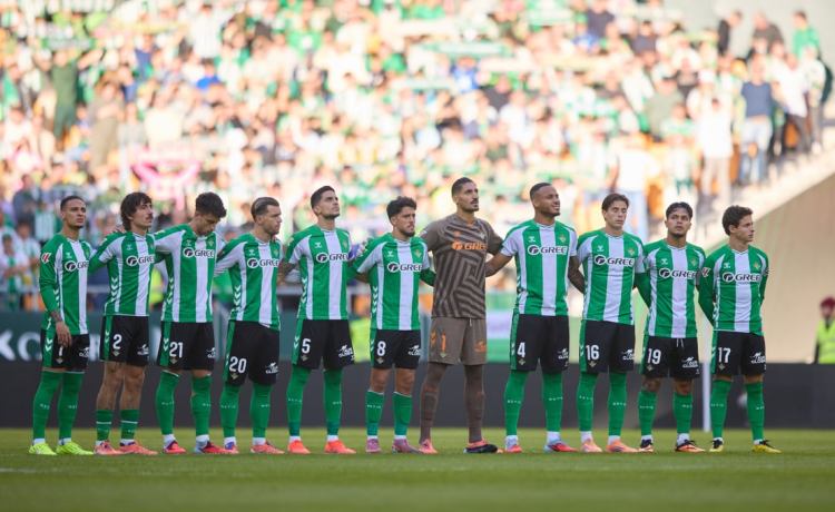 El Betis digiere la polémica ante el Girona y la previa del derbi con buenos augurios en la Europa League El Betis digiere la polémica ante el Girona y la previa del derbi con buenos augurios en la Europa League