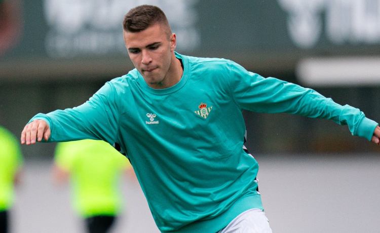 Es definitivo: el exuberante Pablo García, pieza maestra en el proyecto del Betis Es definitivo: el exuberante Pablo García, pieza maestra en el proyecto del Betis