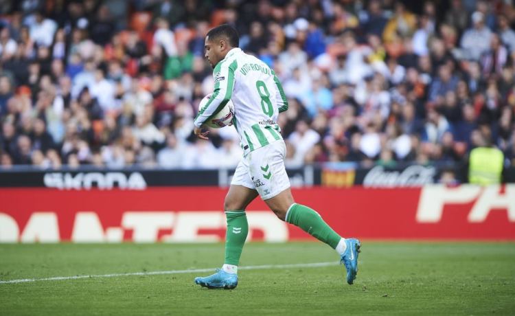 El arte de saber meterla que aún no tiene Vitor Roque El arte de saber meterla que aún no tiene Vitor Roque