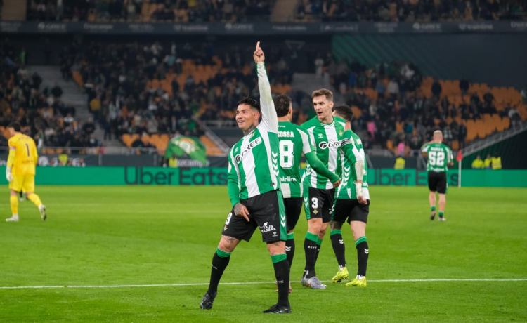 El Real Betis saca la tijera para darle emoción al juego El Real Betis saca la tijera para darle emoción al juego