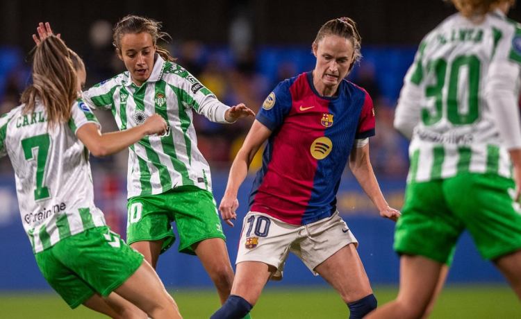 FC Barcelona 4-1 Real Betis Féminas: El Barça Femení sí hace los deberes ante el Betis FC Barcelona 4-1 Real Betis Féminas: El Barça Femení sí hace los deberes ante el Betis