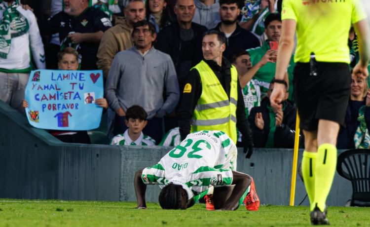 La venta de Assane Diao despierta visiones encontradas: su recambio, el dinero que se guarda el Betis… La venta de Assane Diao despierta visiones encontradas: su recambio, el dinero que se guarda el Betis…
