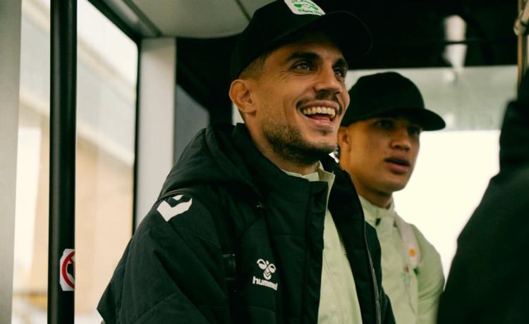 El Betis viaja a Vallecas con seis bajas y sólo 20 convocados: la última prueba de Pellegrini no salió bien El Betis viaja a Vallecas con seis bajas y sólo 20 convocados: la última prueba de Pellegrini no salió bien