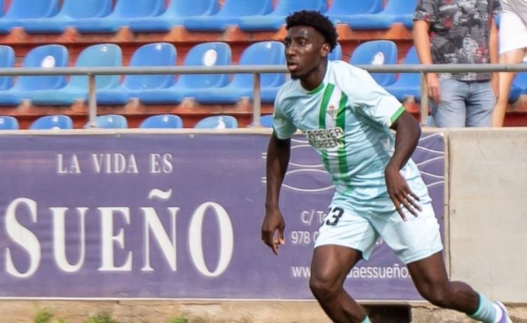 Apuesta y defensa firme en el Betis por Darling Bladi Apuesta y defensa firme en el Betis por Darling Bladi