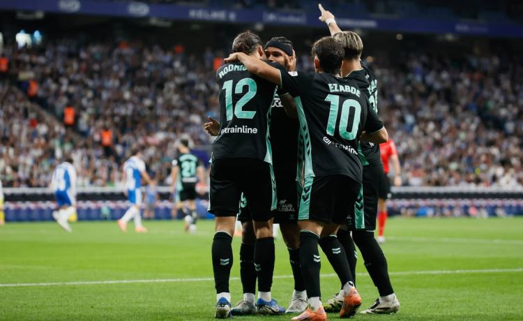 Espanyol 1-2 Betis: Un calco de lo de mayo para tocar la Champions… pese a los árbitros Espanyol 1-2 Betis: Un calco de lo de mayo para tocar la Champions… pese a los árbitros