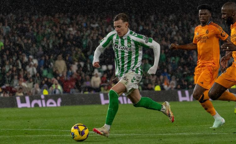 La consecuencia del subidón de Jesús Rodríguez que preocupa en el Betis La consecuencia del subidón de Jesús Rodríguez que preocupa en el Betis