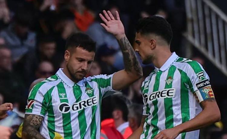 Estalla tras la debacle del Betis: «No es la primera vez» Estalla tras la debacle del Betis: «No es la primera vez»