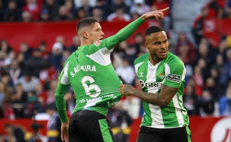 Altimira y su gol en el derbi: «Una sensación muy bonita y un recuerdo que me llevaré para toda la vida» Altimira y su gol en el derbi: «Una sensación muy bonita y un recuerdo que me llevaré para toda la vida»